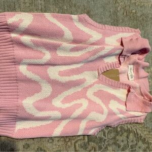 Vestique Pink and White Knit Vest